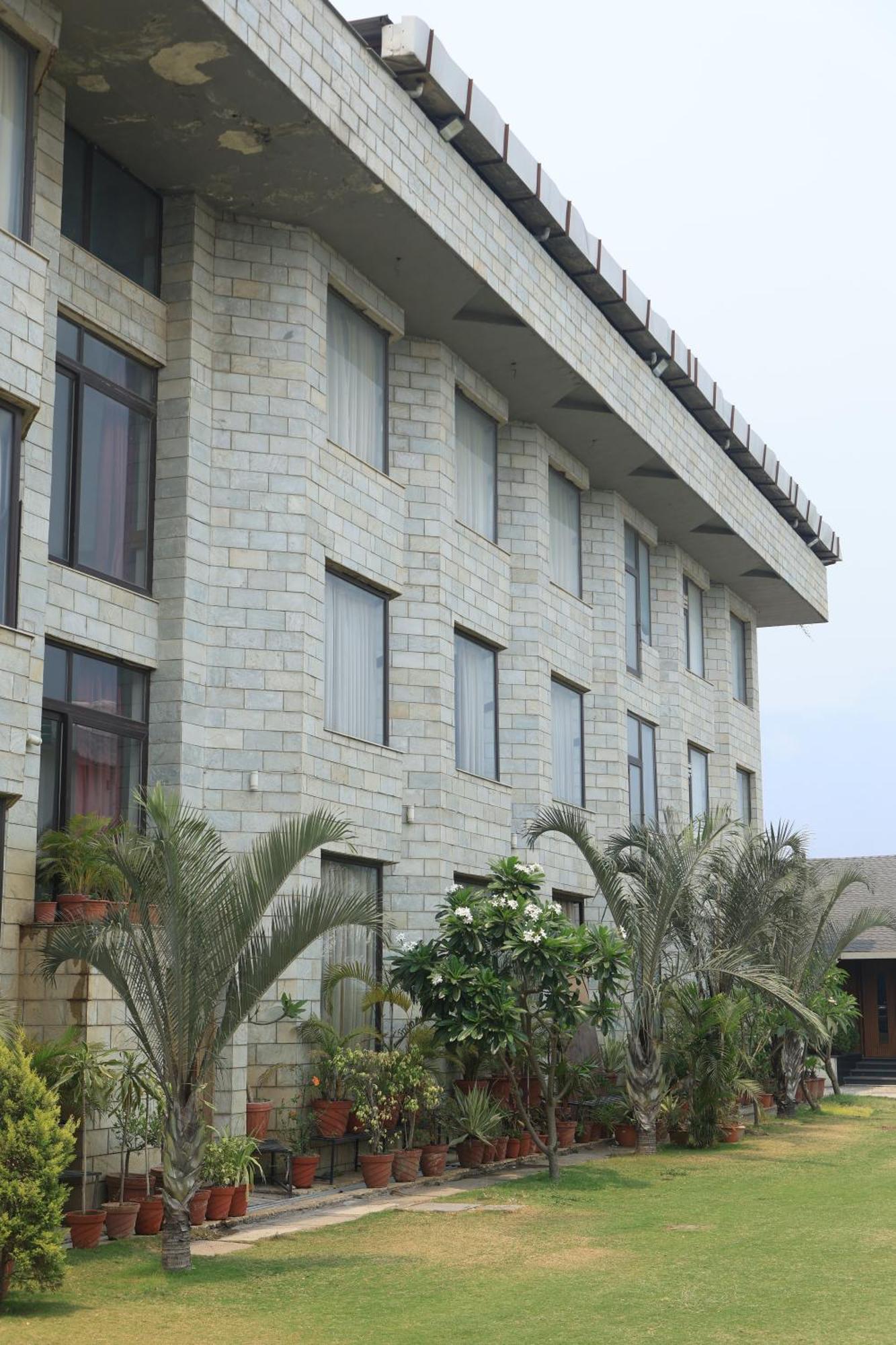 Hotel Natraj Ришикеш Экстерьер фото