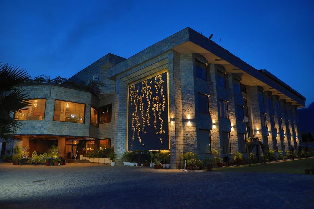Hotel Natraj Ришикеш Экстерьер фото
