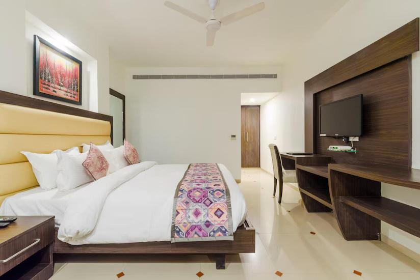 Hotel Natraj Ришикеш Экстерьер фото