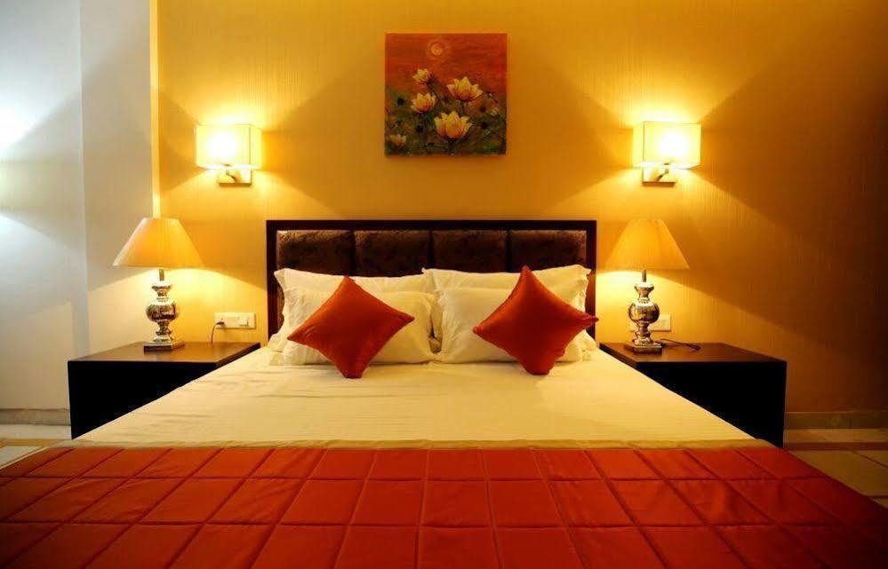 Hotel Natraj Ришикеш Экстерьер фото