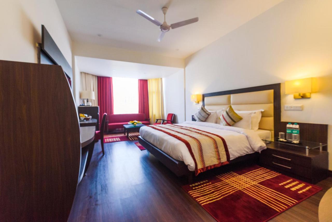 Hotel Natraj Ришикеш Экстерьер фото